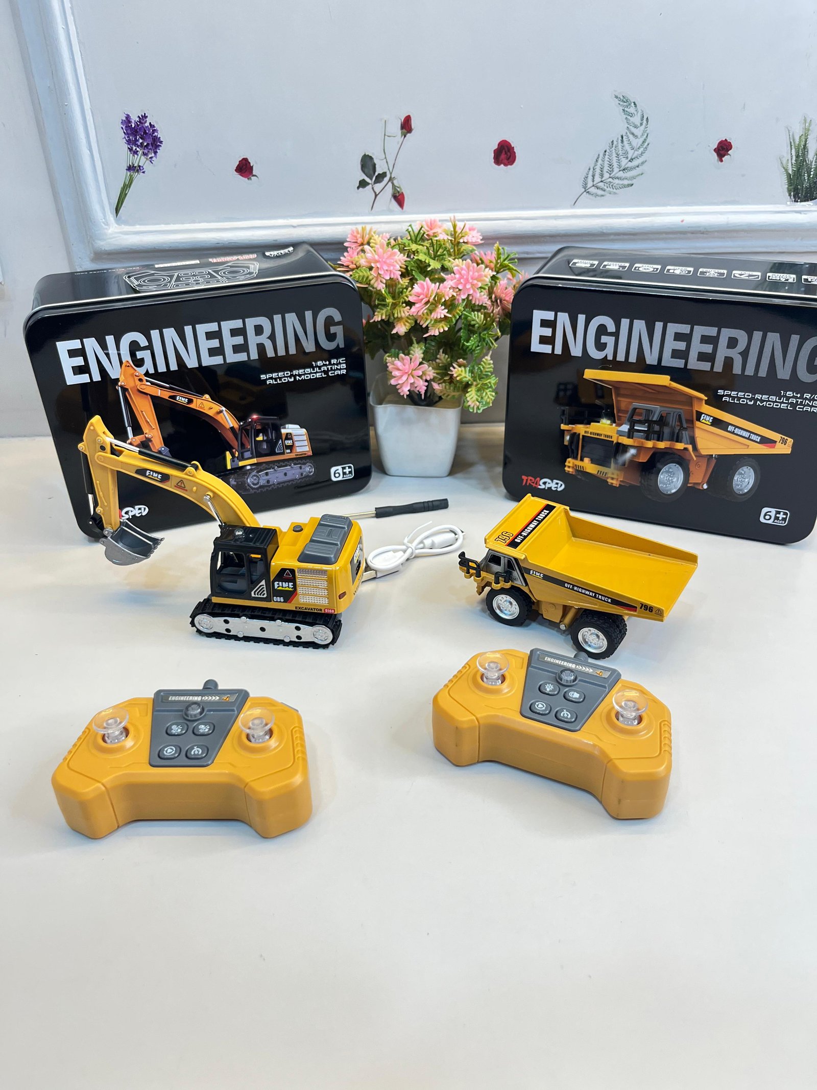 🚜 Mini Engineering RC Vehicles